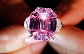 Viên kim cương hồng hiếm có, “hét” giá gần 1,2 nghìn tỷ đồng