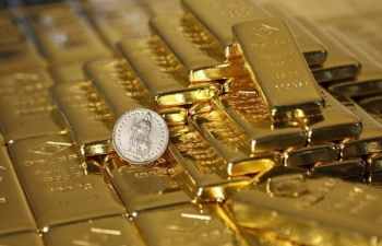 Giá vàng hôm nay 3/11: Triển vọng kinh tế u ám, giá vàng có thể lên 1.600 USD/Ounce