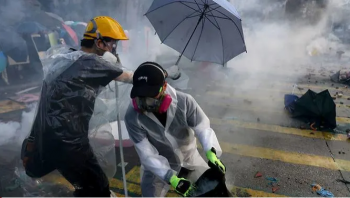 Tòa án Hong Kong bác lệnh cấm người biểu tình đeo khẩu trang