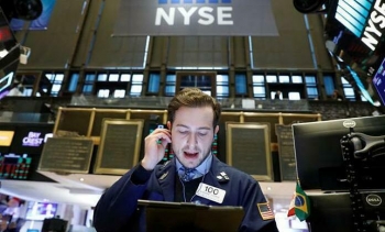 Wall Street lập đỉnh phiên thứ 3 liên tiếp