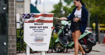 Mỹ: Báo động hàng triệu phiếu ở bang chiến địa có thể không được tính
