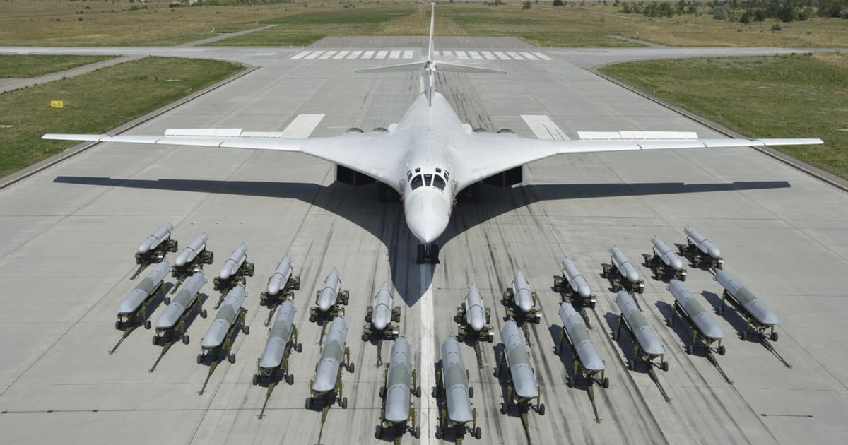 Nga khoe dàn vũ khí “khủng” trên bộ 3 máy bay ném bom chiến lược