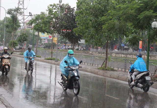 Ảnh hưởng bởi không khí lạnh, Hà Nội mưa rét - 1