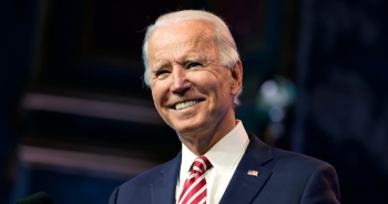 Ông Biden giải "bài toán" nỗi lo tuổi tác