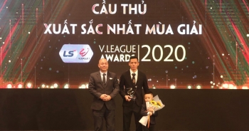 Văn Quyết đoạt giải Cầu thủ xuất sắc nhất V-League 2020