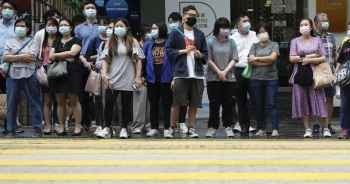Hong Kong “sốt xình xịch” vì 73 ca Covid-19 mới
