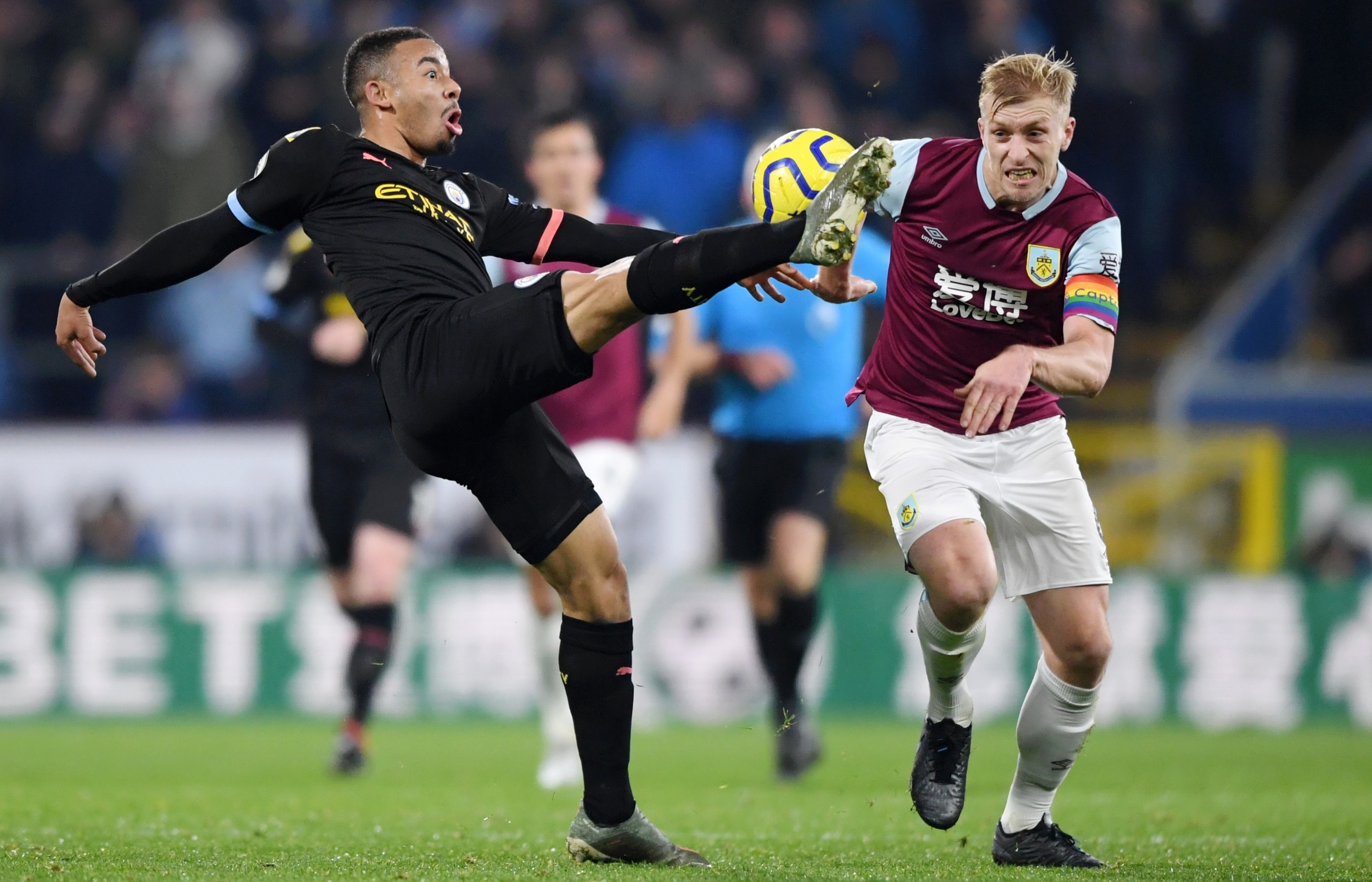 Kênh xem trực tiếp Man City vs Burnley, vòng 10 Ngoại hạng Anh 2020-2021