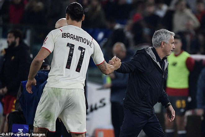 Ibrahimovic nã đại bác, AC Milan hạ gục AS Roma của Mourinho - 1