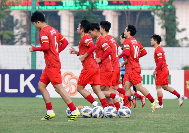 HLV Park Hang Seo: Đội tuyển Việt Nam không từ bỏ dù ở hoàn cảnh nào - 1