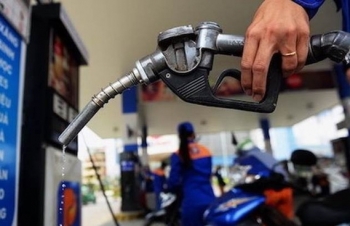 Giá xăng dầu hôm nay 26/11: Cảnh báo về một chu kỳ lao dốc mới