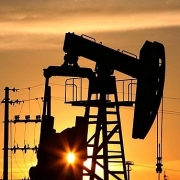 Các nước vùng Vịnh sẽ kiếm được 1.000 tỷ USD từ dầu mỏ?