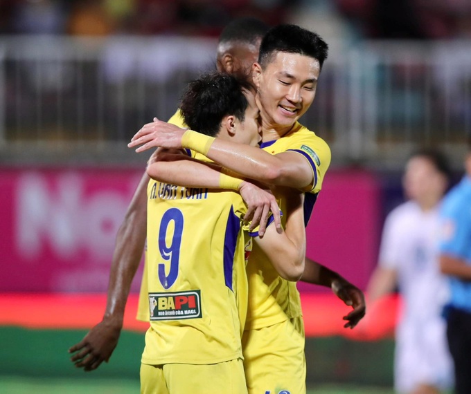 Đánh bại CLB Nam Định, HA Gia Lai chấm dứt mạch 10 trận không thắng - 4
