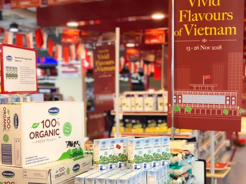 Sữa tươi organic của Vinamilk dành được cảm tình của người dân “đảo quốc sư tử”