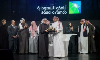 Giá trị Saudi Aramco vượt 2.000 tỷ USD