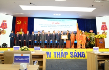 EVN kỷ niệm 65 năm Ngày truyền thống ngành Điện lực Việt Nam