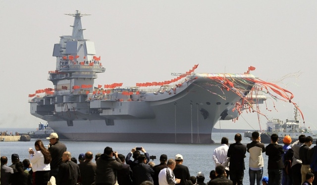 Trung Quốc ồ ạt đóng tàu chiến hòng “nuôi” tham vọng hải quân