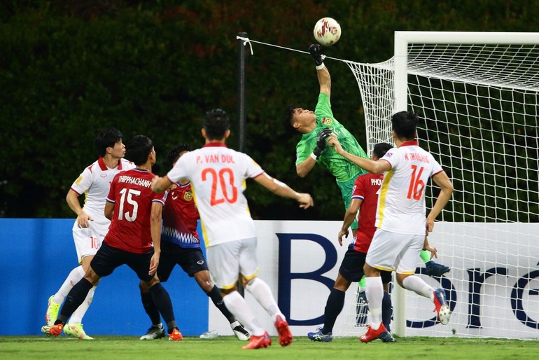 Đội tuyển Việt Nam bảo vệ chức vô địch AFF Cup: Phía trước nhiều chông gai - 1