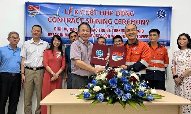 Liên doanh Việt-Nga Vietsovpetro (Vietsovpetro) cung cấp dịch vụ bảo dưỡng cho các turbine điện gió General Electric Việt Nam Limited