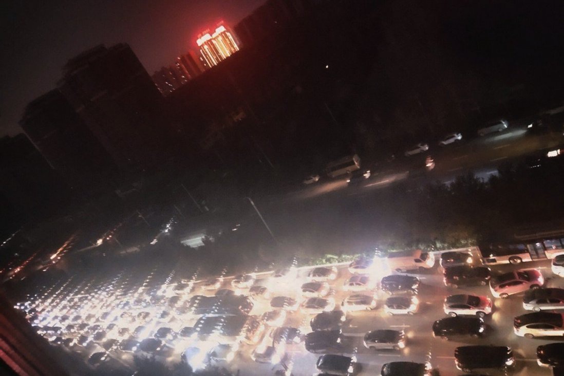 Cây đinh ba áp lực và nguy cơ vào vết xe đổ đè nặng kinh tế Trung Quốc - 3