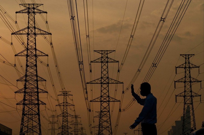 Mạng lưới điện lớn nhất thế giới của Trung Quốc gây lo ngại - 1