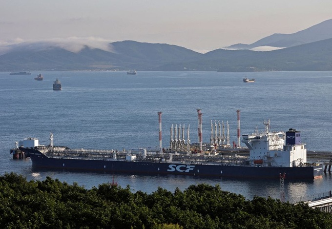 Bloomberg: Doanh nghiệp Trung Quốc mua dầu Nga trên giá trần của phương Tây - 1