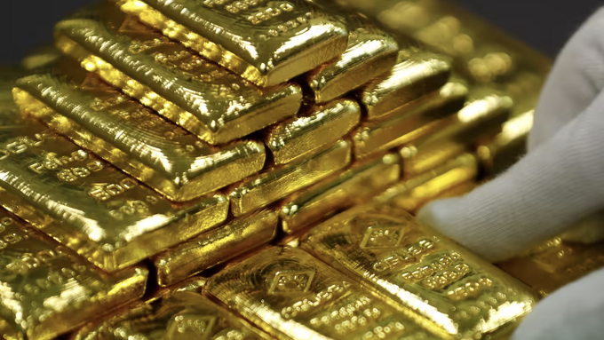 Năm 2023, giá vàng sẽ lên 3.000 USD/ounce? - 1