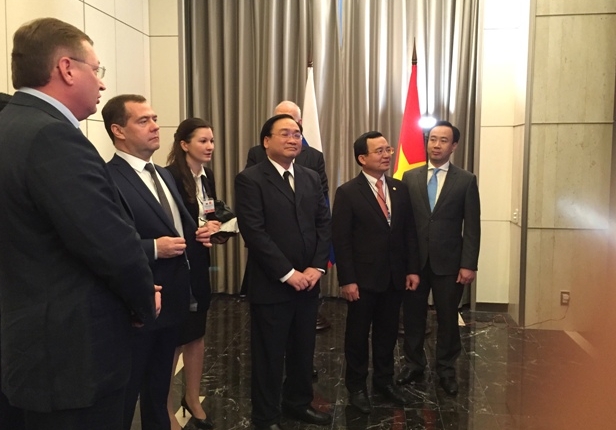 Quan hệ hợp tác chiến lược Việt - Nga trong ngành công nghiệp dầu khí
