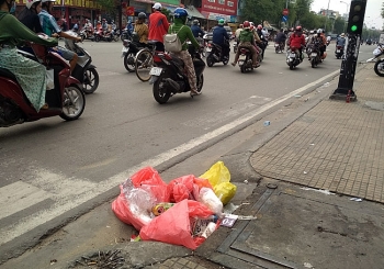 TP Hồ Chí Minh: Nóng vấn đề xử lý rác thải công cộng