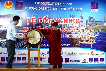 Đại học Dầu khí Việt Nam trao bằng thạc sĩ, kỹ sư và khai giảng năm học mới