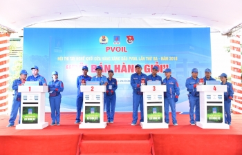 [Chùm ảnh] Hội thi tay nghề khối cửa hàng xăng dầu “Đội bán hàng giỏi” lần thứ ba của PVOIL