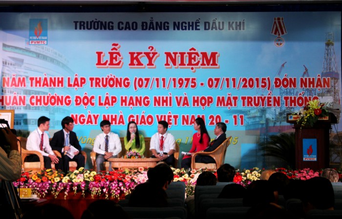 pvmtc ky niem 40 nam thanh lap va chao mung ngay nha giao viet nam