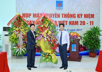 PVMTC họp mặt truyền thống kỷ niệm Ngày Nhà giáo Việt Nam