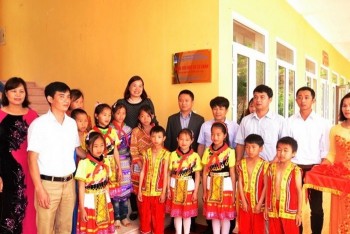 PV GAS thực hiện Chương trình Vì đàn em thân yêu tại Lào Cai