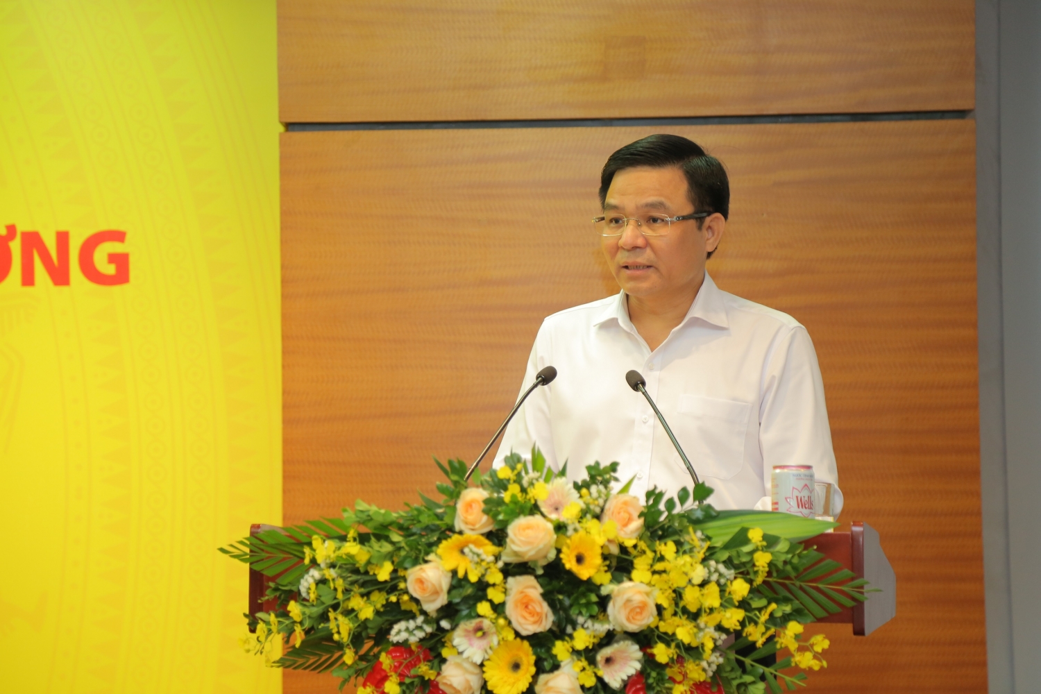 Bộ trưởng Nguyễn Hồng Diên làm việc với Tập đoàn Dầu khí Việt Nam
