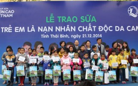 Quỹ sữa Vươn cao Việt Nam chung tay xoa dịu nỗi đau da cam tại Thái Bình