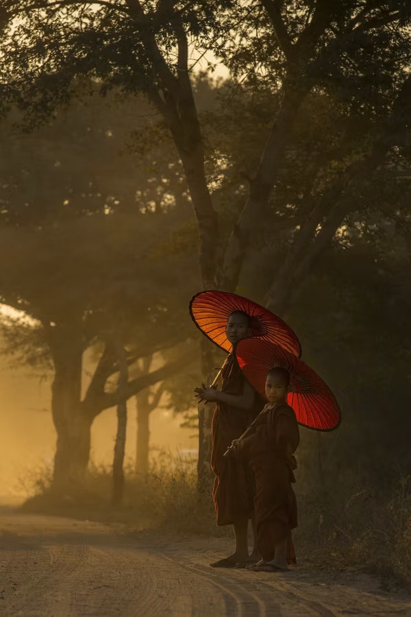 Nằm mơ thấy bản thân mặc quần áo màu đỏ có ý nghĩa gì