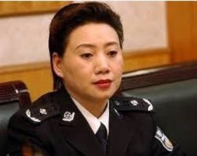 Nữ quan tham Trung Quốc - Hám tiền, thích ‘phi công trẻ’ (phần 1)