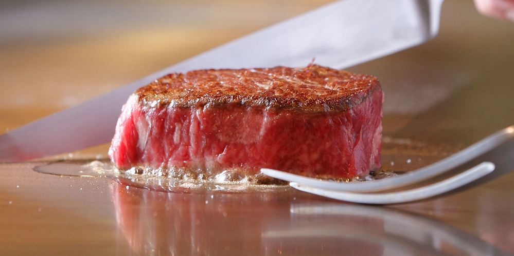 Tại sao thịt bò Kobe Wagyu lại đắt? Khám phá cuộc sống 