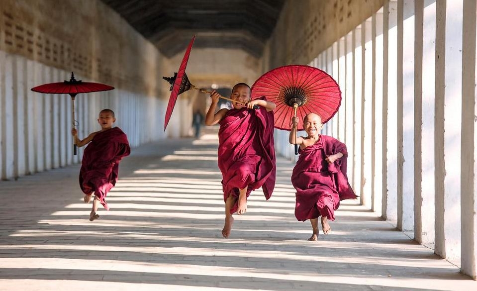 Đến Shwezigon: Ngôi chùa dát vàng đầu tiên và linh thiêng nhất ở Myanmar