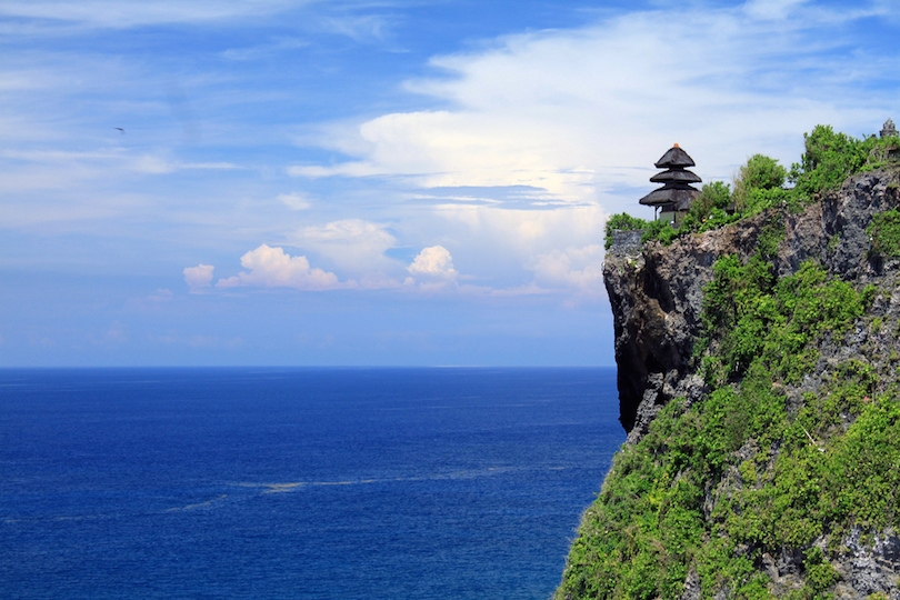 Cảm nhận không gian yên bình tại những ngôi đền ở Indonesia