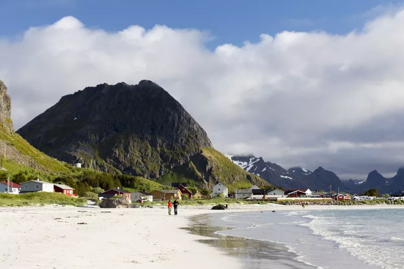 10 bãi biển cát trắng đẹp nhất thế giới