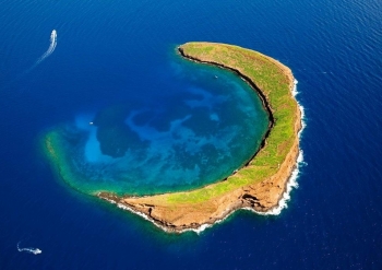 7 hòn đảo tự nhiên có hình dáng "khác lạ"