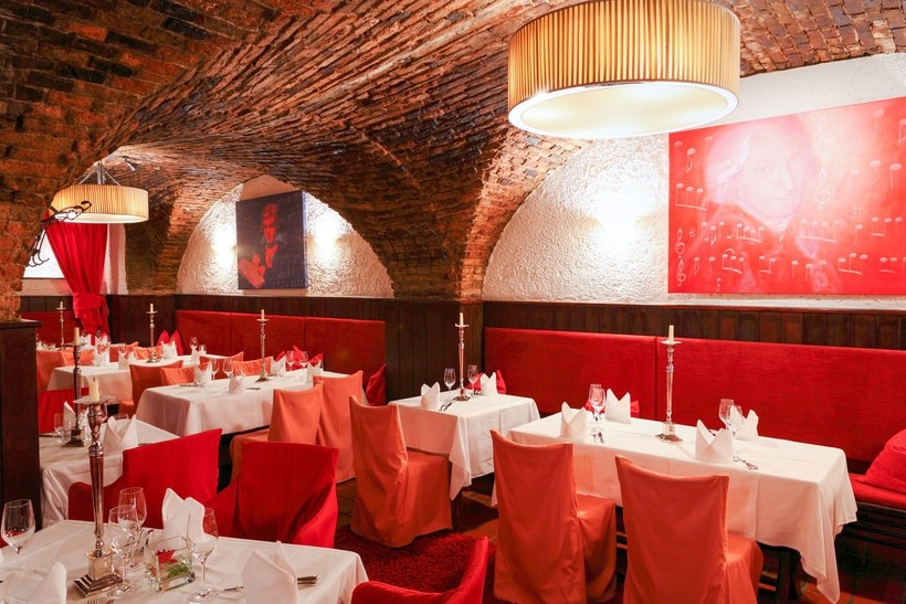 Ghé qua 5 nhà hàng có lịch sử lâu đời nhất thế giới