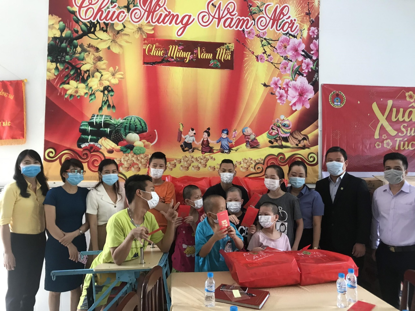 Nova Group đã đến và mang niềm vui tới các trẻ em tàn tật mồ côi tại Trung tâm công tác xã hội tỉnh Đồng Nai cơ sở 3 trong những ngày cận Tết Tân Sửu