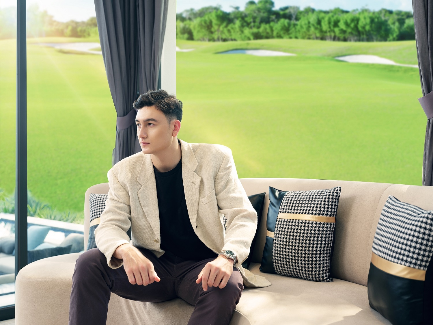 Đặng Văn Lâm bật mí đang “để mắt” đến biệt thự golf cho tổ ấm mới tại Việt Nam. Ảnh nhà mẫu PGA Golf Villas – NovaWorld Phan Thiet.