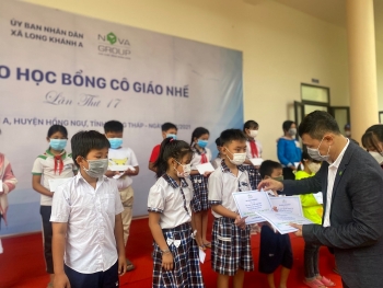 Học bổng cô giáo Nhế - 17 năm chắp cánh ước mơ