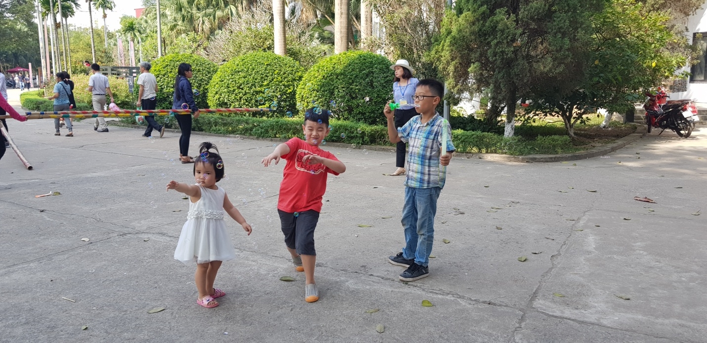 Ngày xuân, đưa cả gia đình đến Bảo tàng Dân tộc học Việt Nam