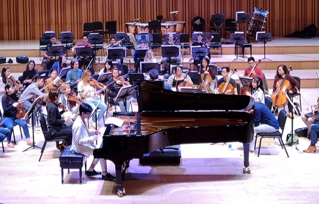 Sun Symphony Orchestra tiếp tục mang âm nhạc cổ điển đến với học sinh, sinh viên