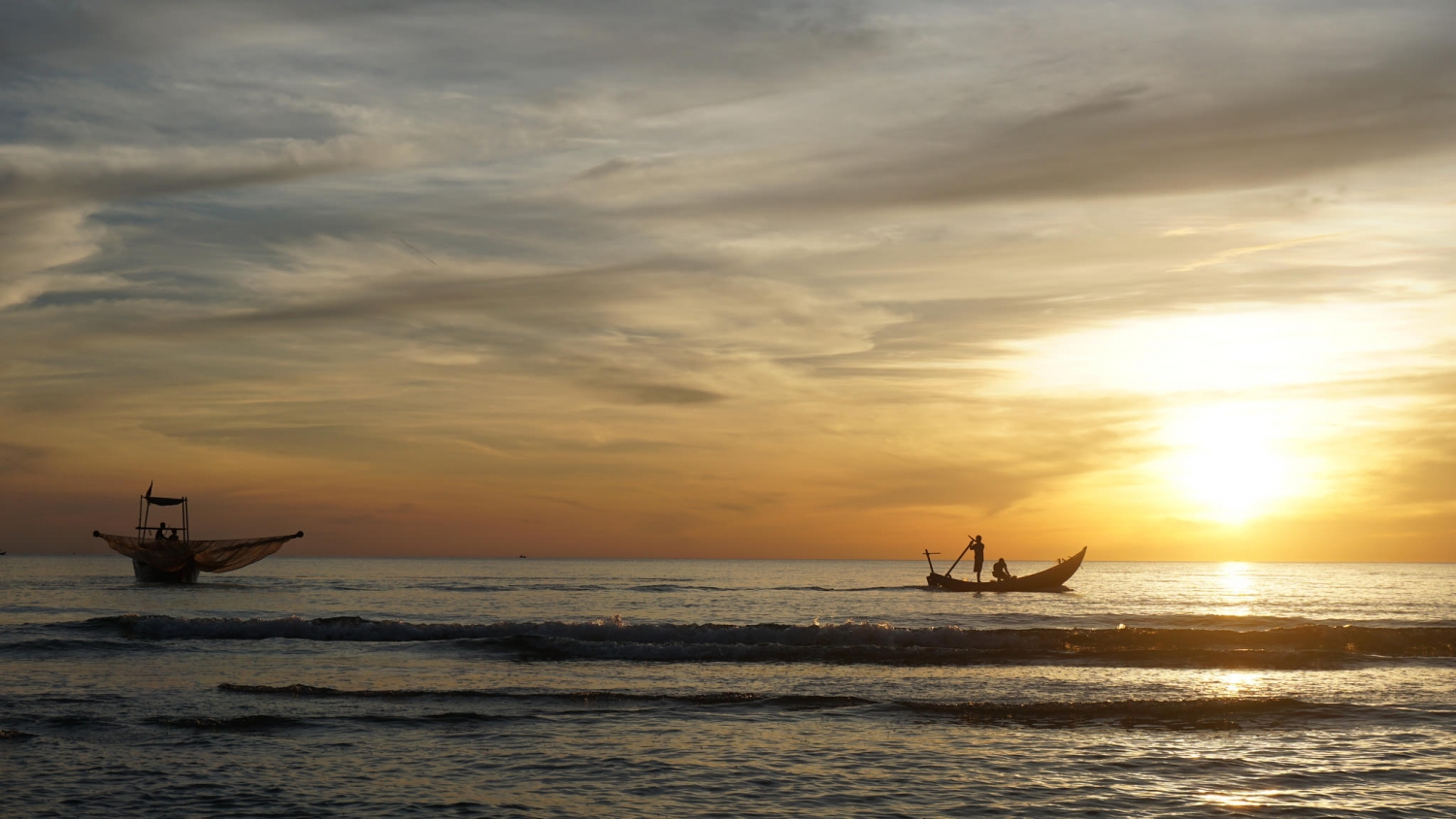 Nét đẹp hoang sơ biển Nhật Lệ - Quảng Bình