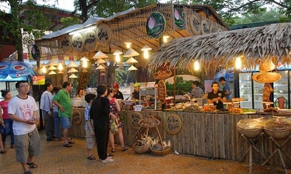 200 gian hàng tham gia Lễ hội du lịch và văn hóa ẩm thực Hà Nội năm 2021